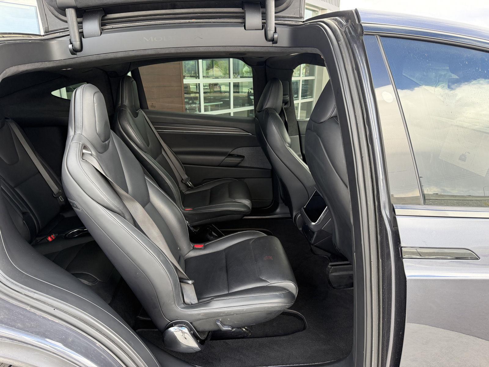2022 Tesla Model X Plaid - Photo 21