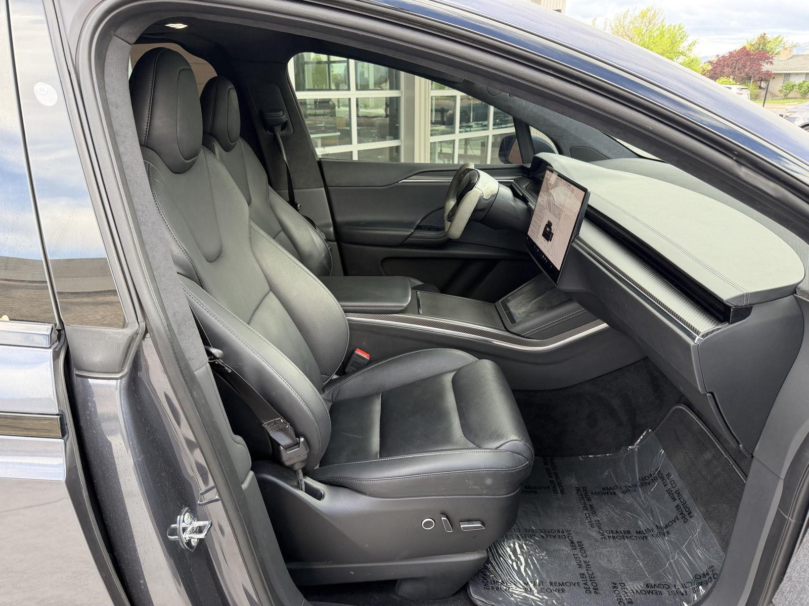 2022 Tesla Model X Plaid - Photo 25