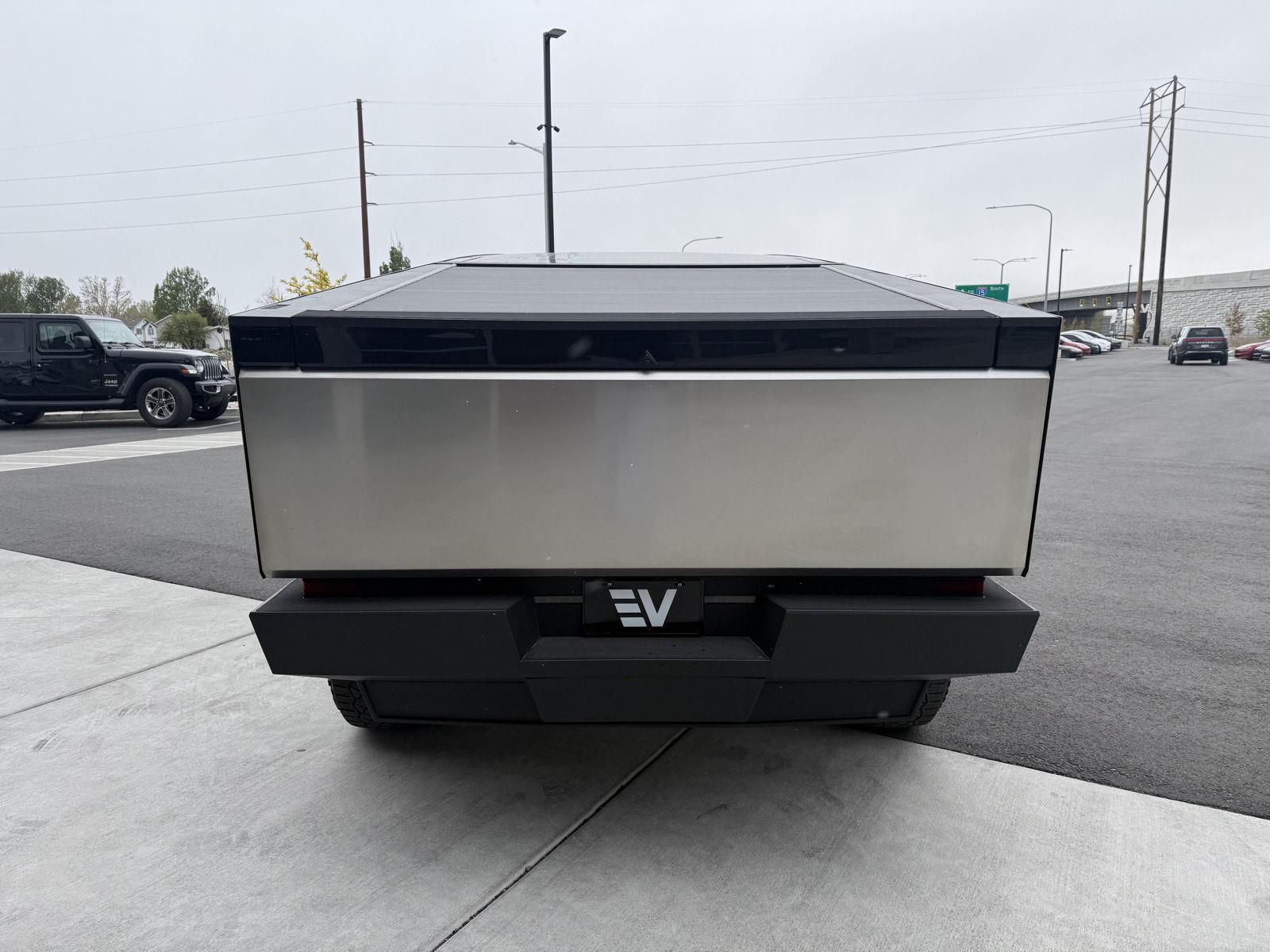 2024 Tesla Cybertruck Cyberbeast - Photo 8