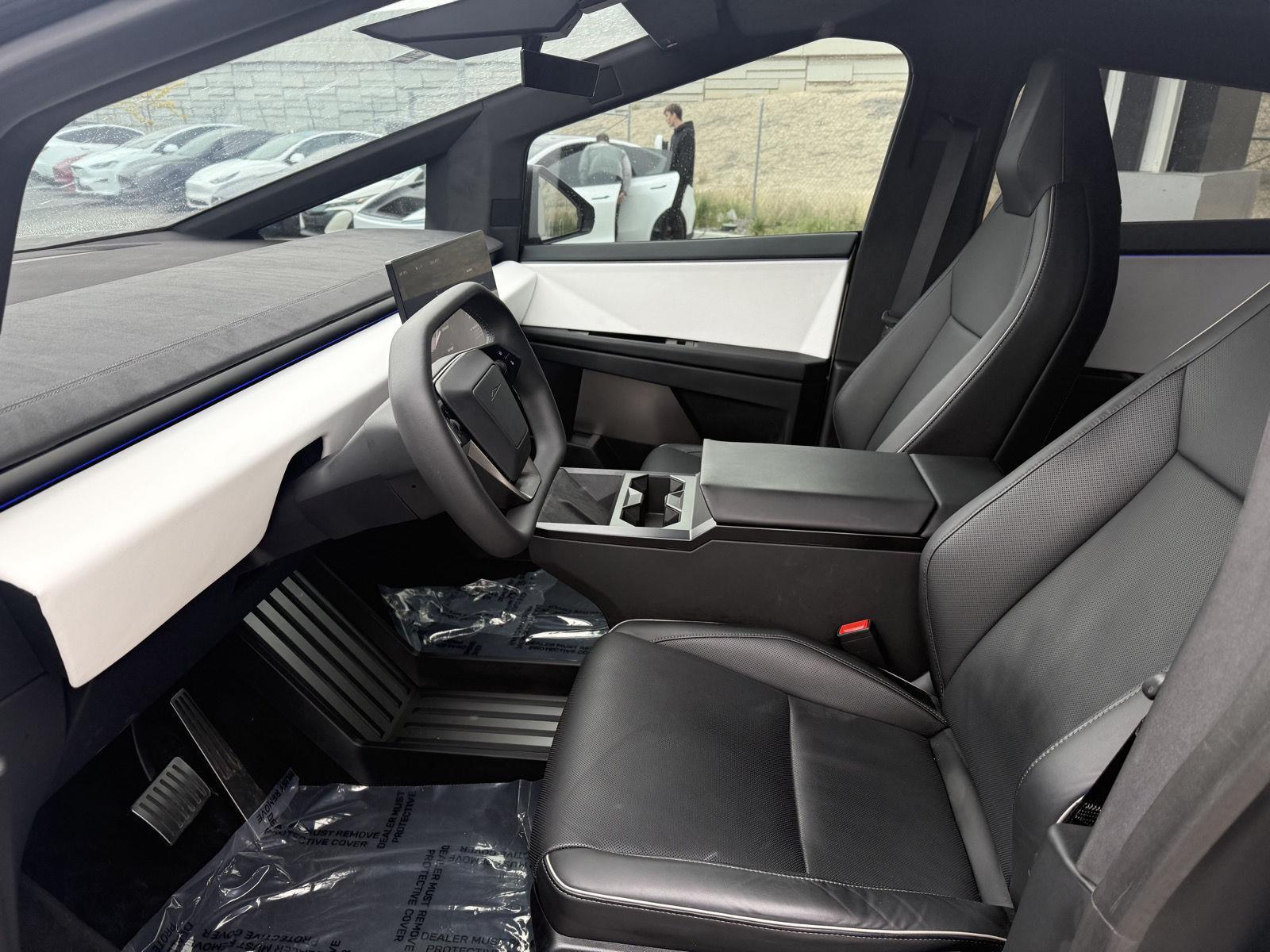2024 Tesla Cybertruck Cyberbeast - Photo 14
