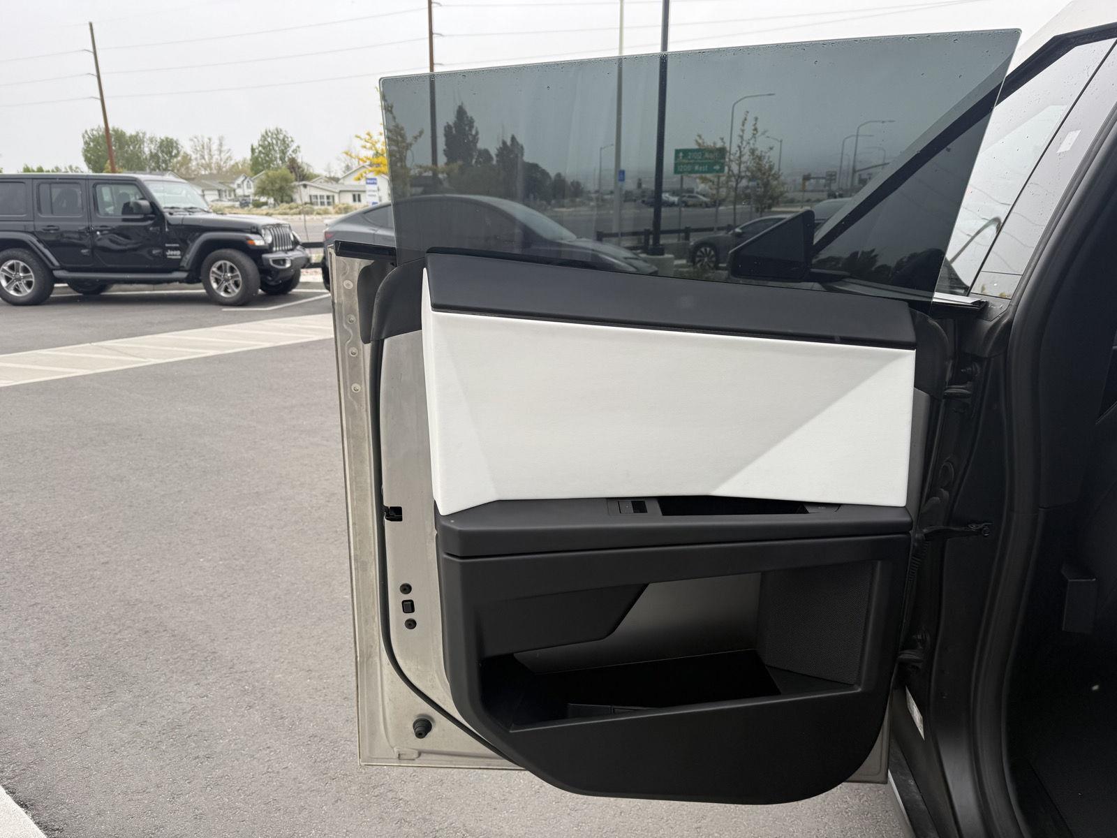 2024 Tesla Cybertruck Cyberbeast - Photo 15