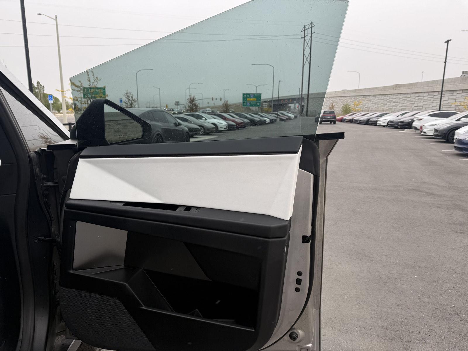 2024 Tesla Cybertruck Cyberbeast - Photo 24