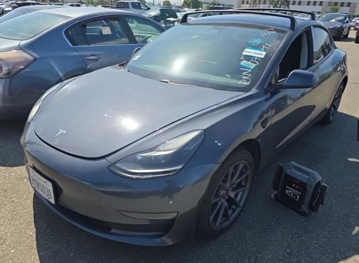2021 Tesla Model 3 Long Range Dual Motor All-Wheel Drive's photo