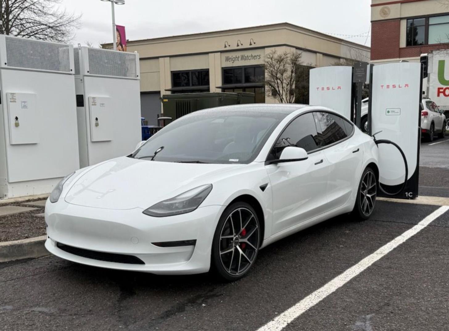 2023 Tesla Model 3 Performance's photo