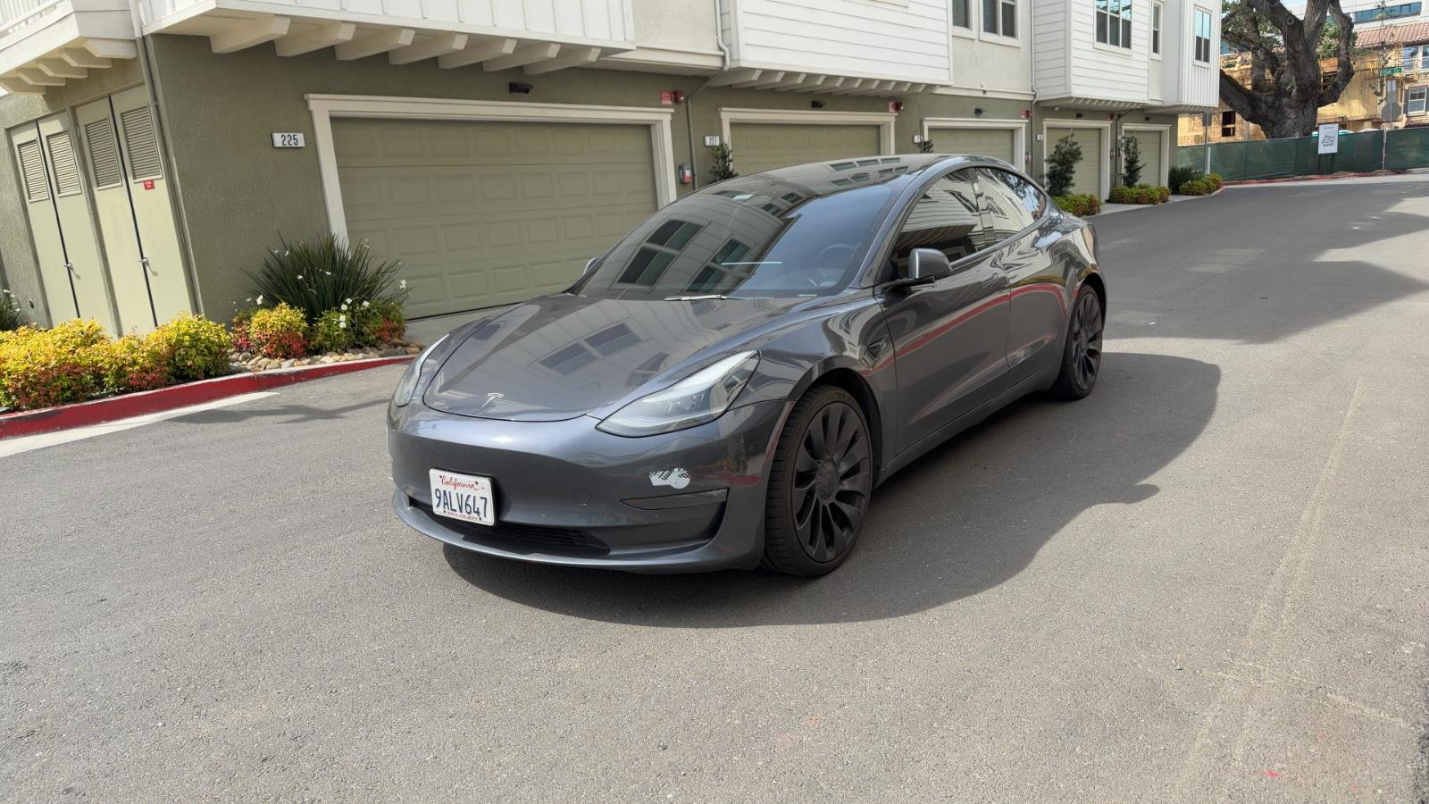 2022 Tesla Model 3 Performance Dual Motor All-Wheel Drive's photo