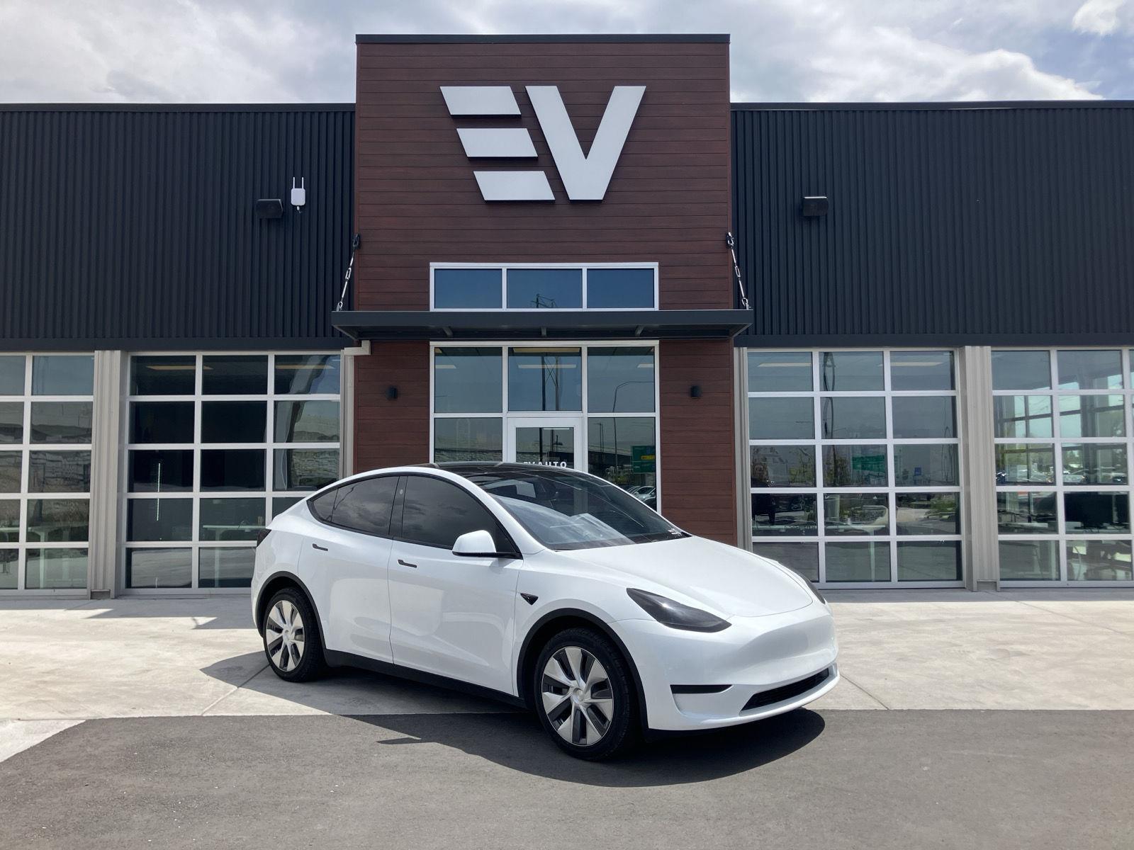 2024 Tesla Model Y Long Range Dual Motor All-Wheel Drive's photo