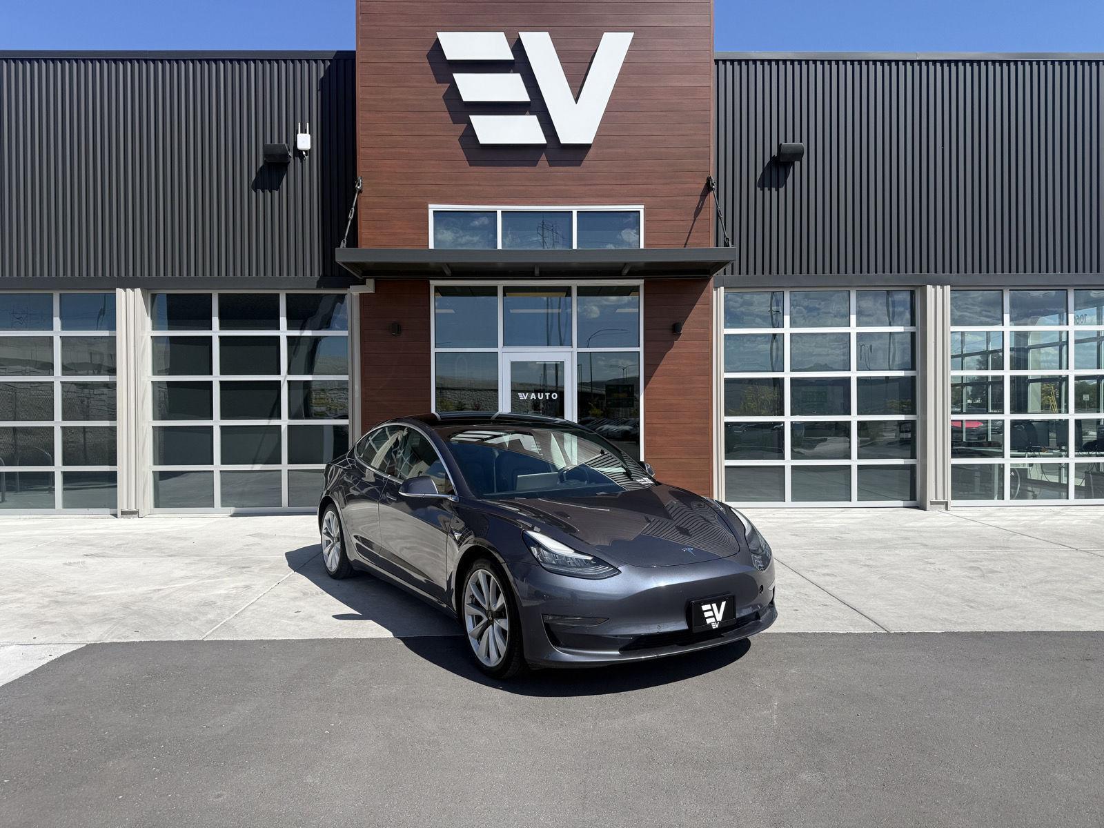 2020 Tesla Model 3 Long Range Dual Motor All-Wheel Drive's photo