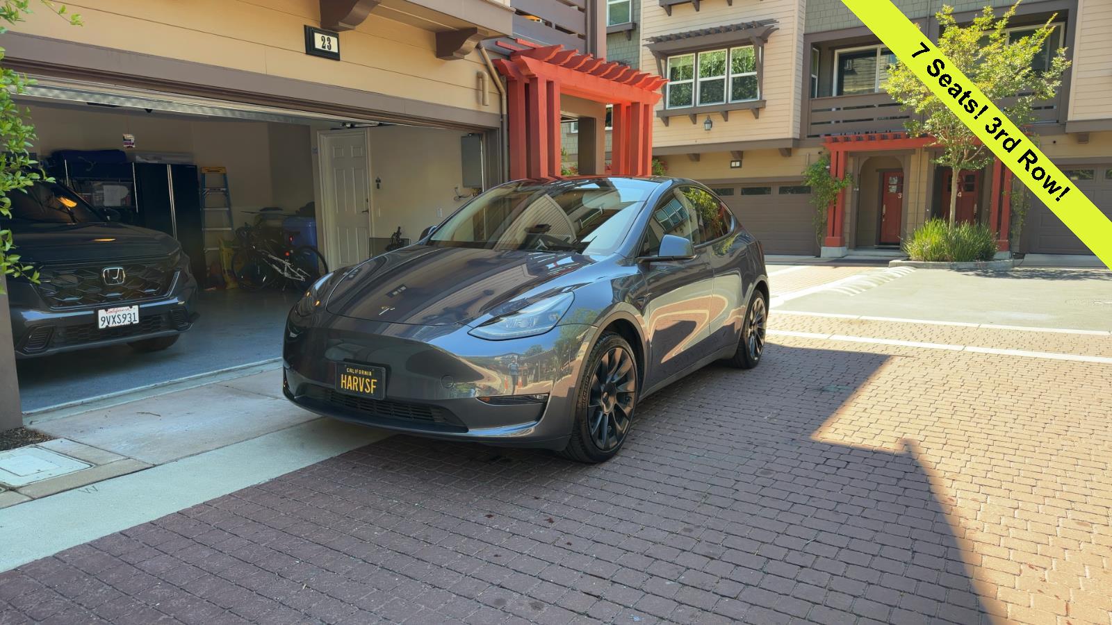 2023 Tesla Model Y's photo
