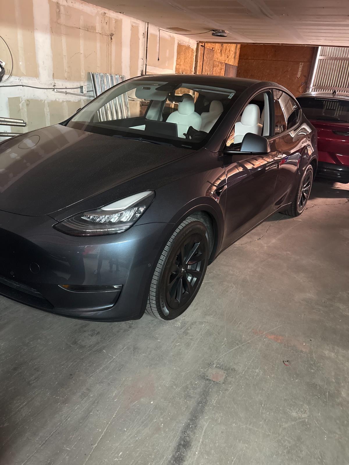 2021 Tesla Model Y Long Range Dual Motor All-Wheel Drive's photo