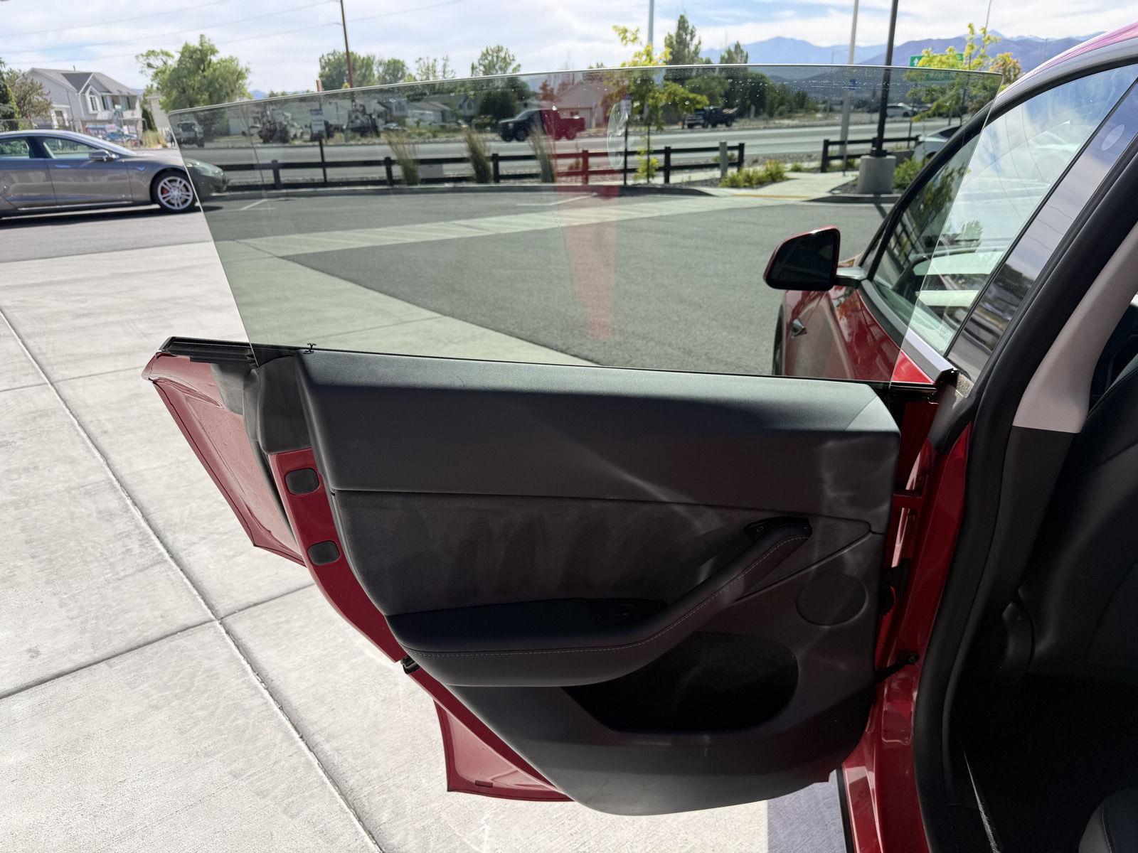 2023 Tesla Model Y Performance - Photo 14