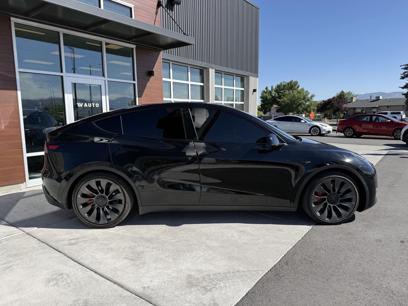 2023 Tesla Model Y Performance - Photo 9