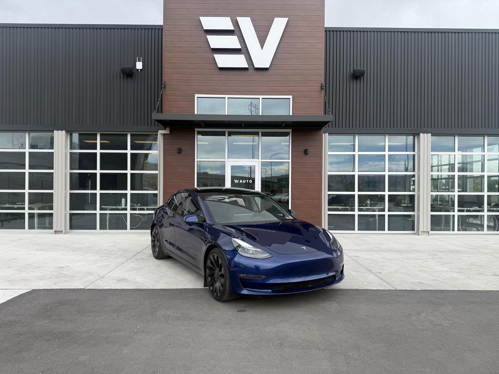 2023 Tesla Model 3 Performance's photo