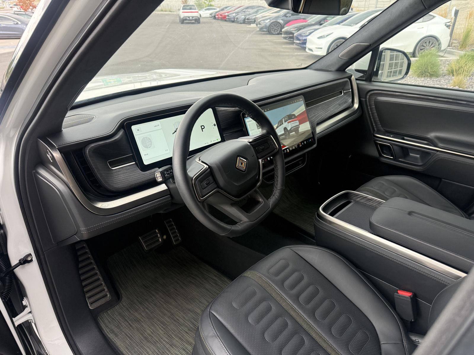 2023 Rivian R1S Adventure - Photo 12