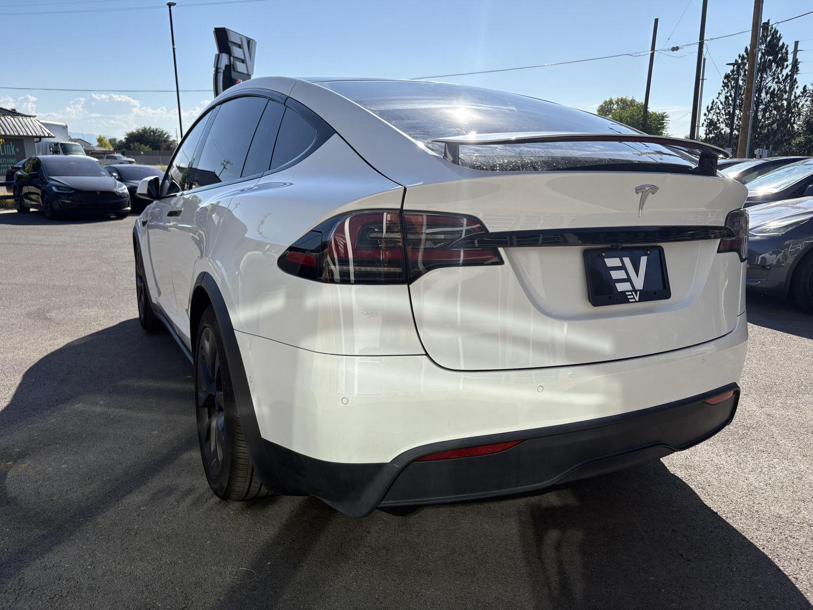 2022 Tesla Model X Long Range - Photo 6