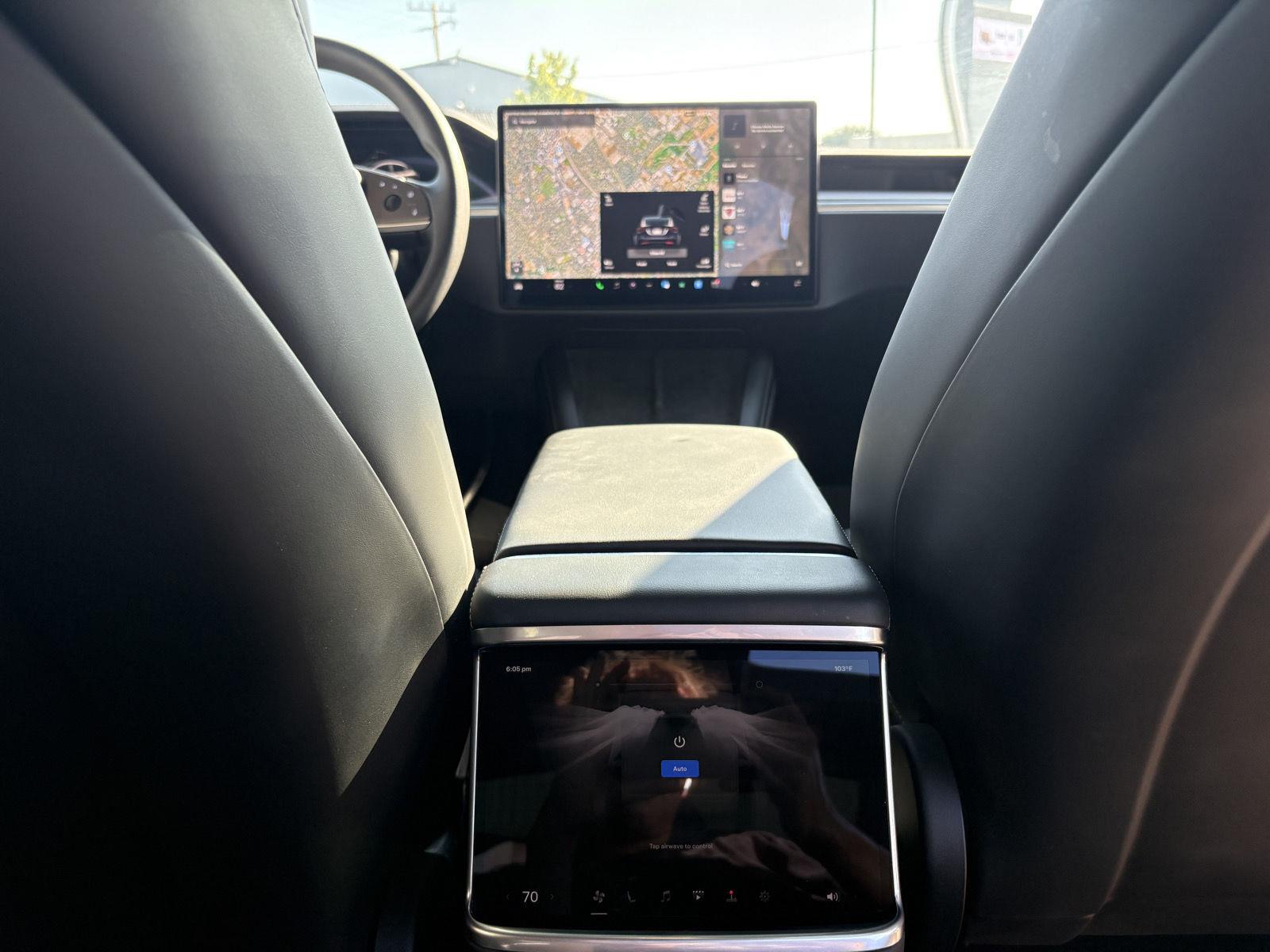 2024 Tesla Model X Long Range - Photo 20
