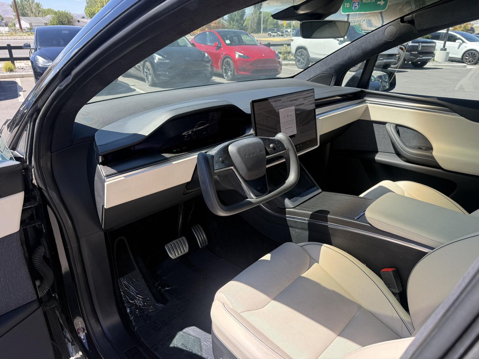2022 Tesla Model X Plaid - Photo 12