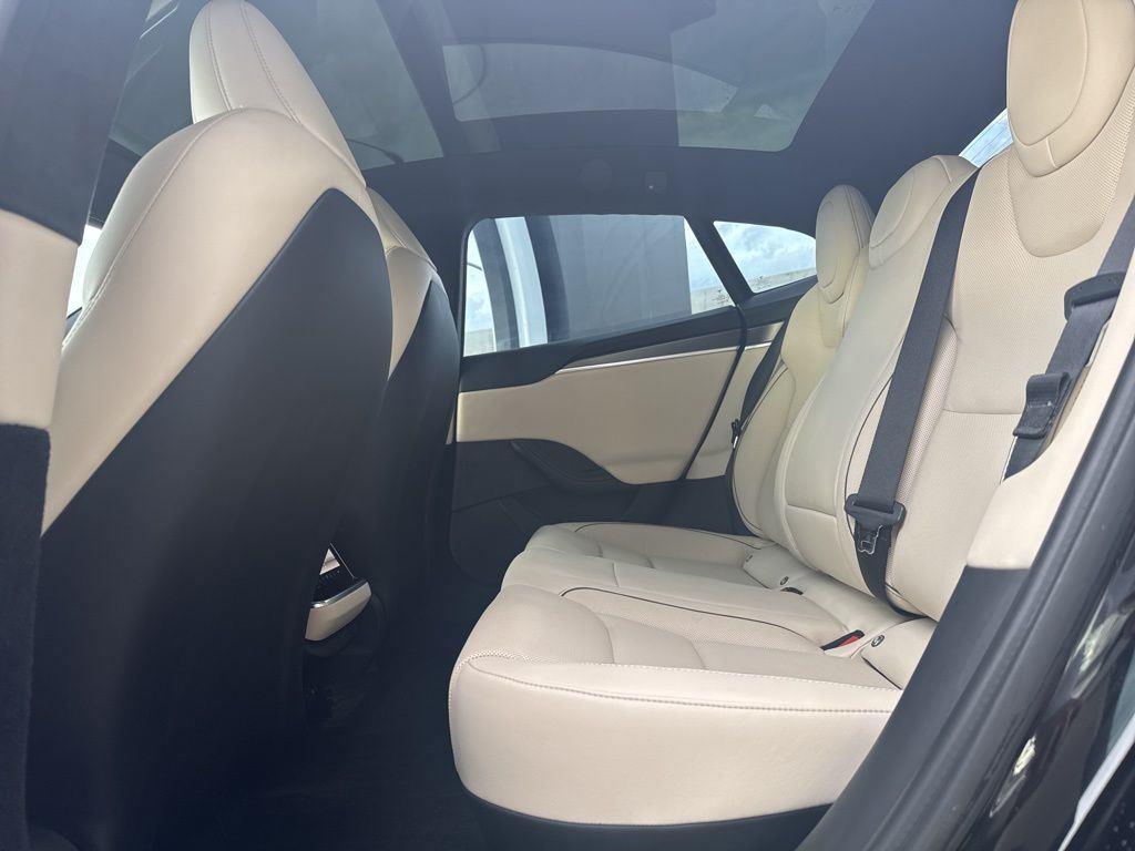 2021 Tesla Model S Plaid - Photo 16
