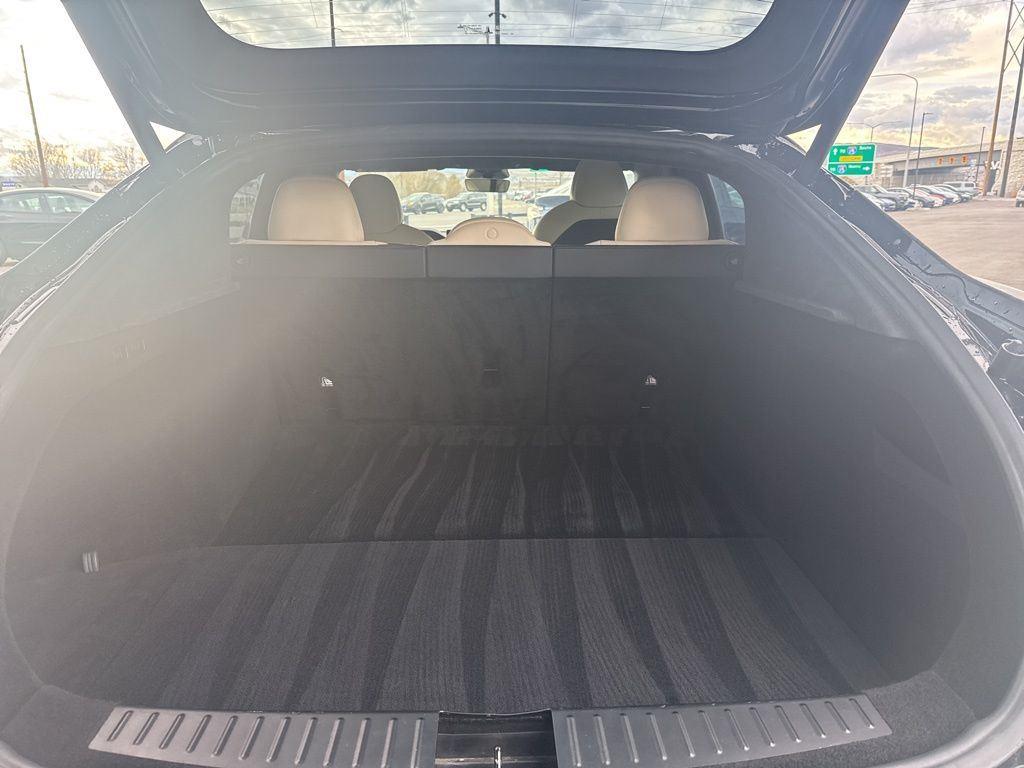 2021 Tesla Model S Plaid - Photo 17