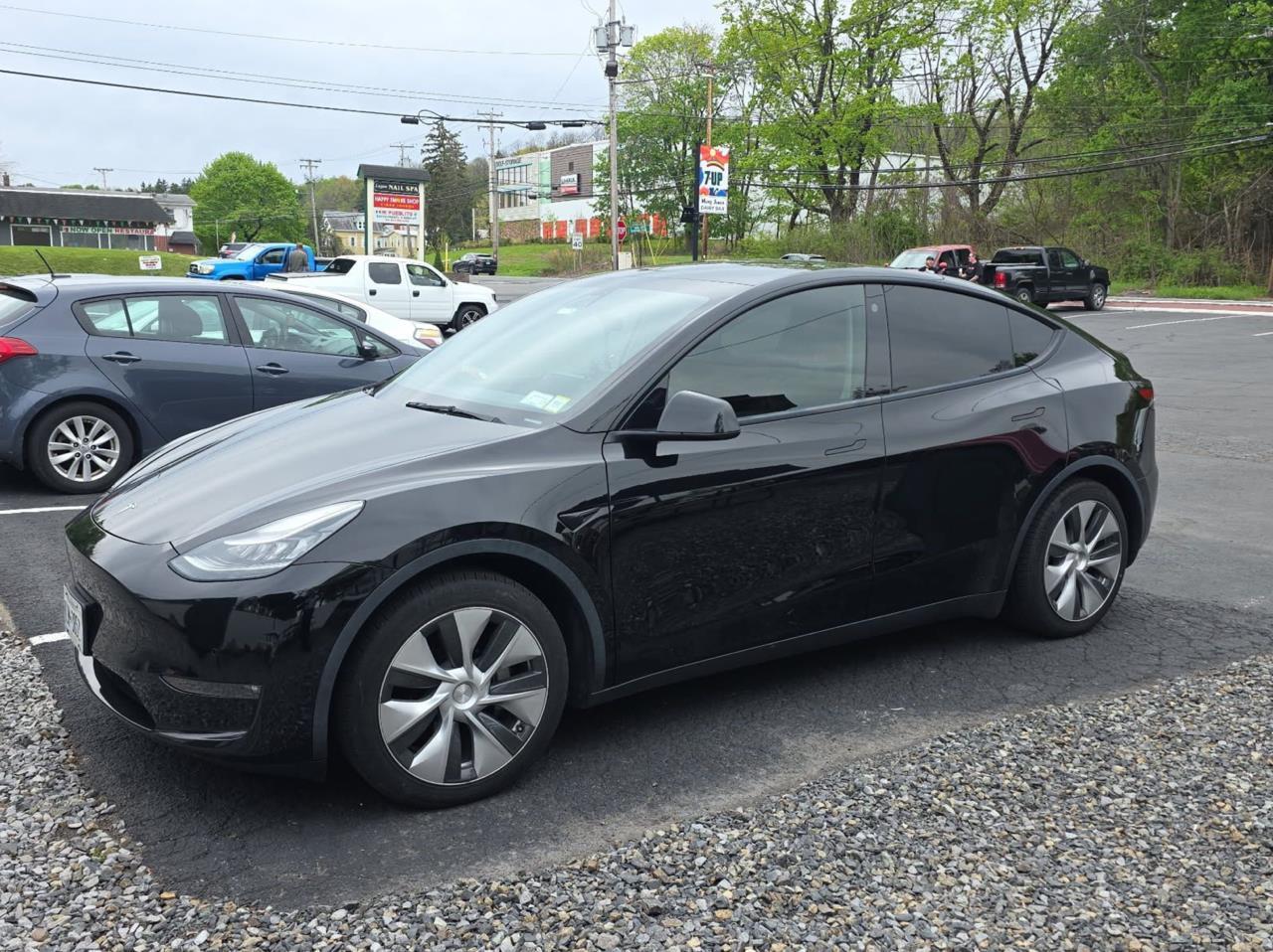 2021 Tesla Model Y Long Range Dual Motor All-Wheel Drive's photo