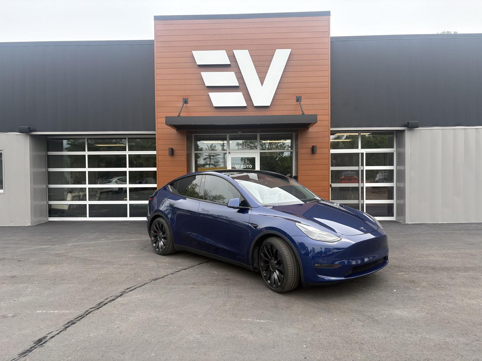 2023 Tesla Model Y Performance Dual Motor All-Wheel Drive's photo