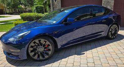 2023 Tesla Model 3 Performance's photo