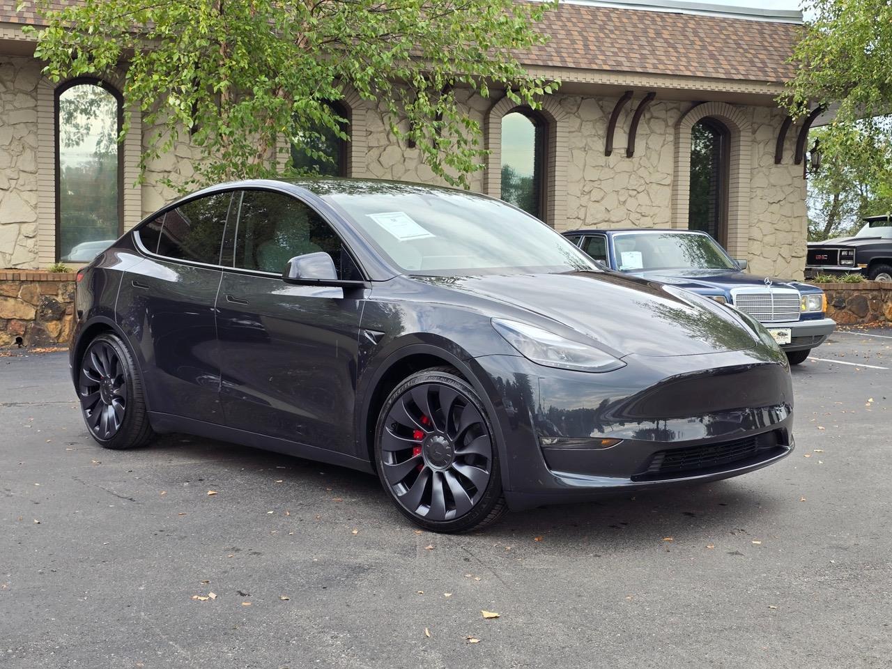 2024 Tesla Model Y Performance Dual Motor All-Wheel Drive's photo