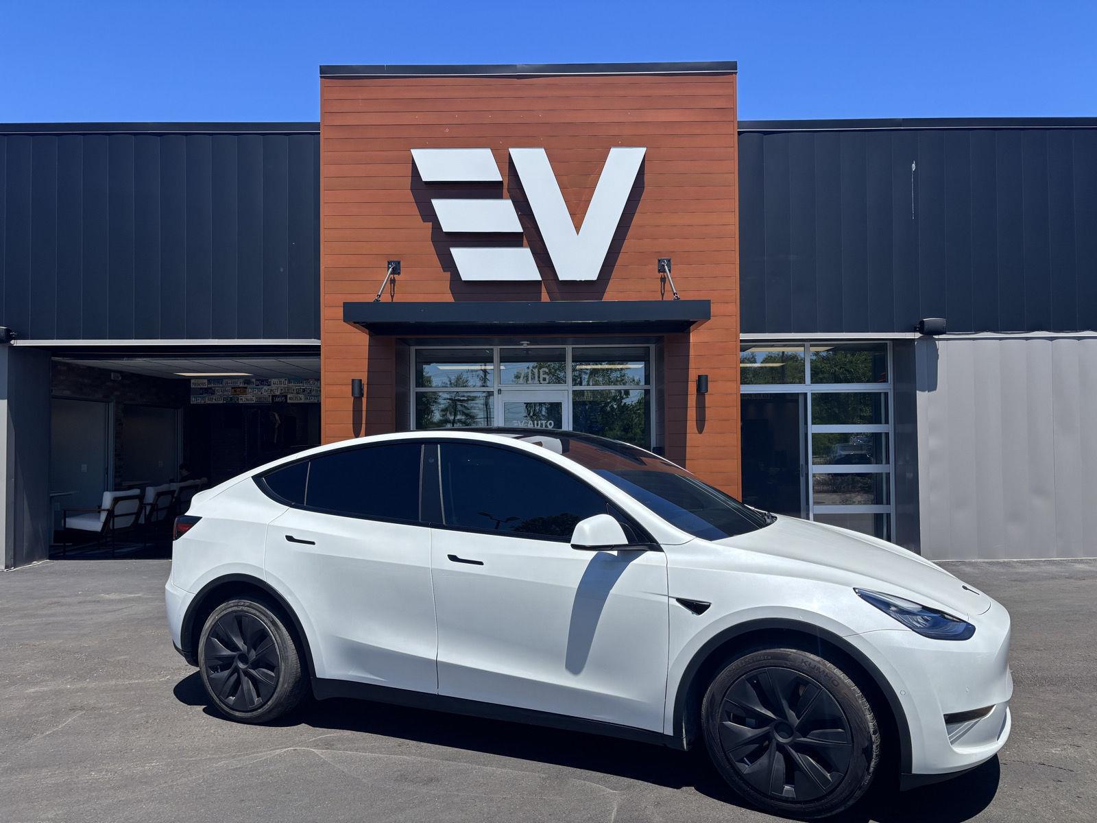 2021 Tesla Model Y Long Range Dual Motor All-Wheel Drive's photo