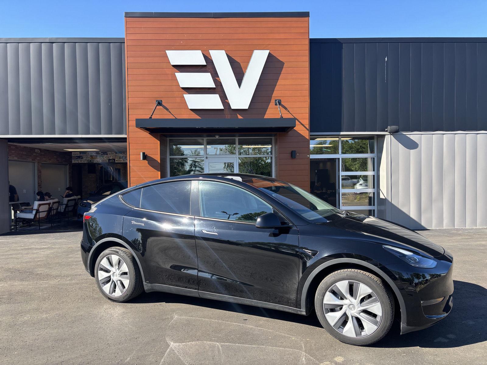 2024 Tesla Model Y Long Range Dual Motor All-Wheel Drive's photo