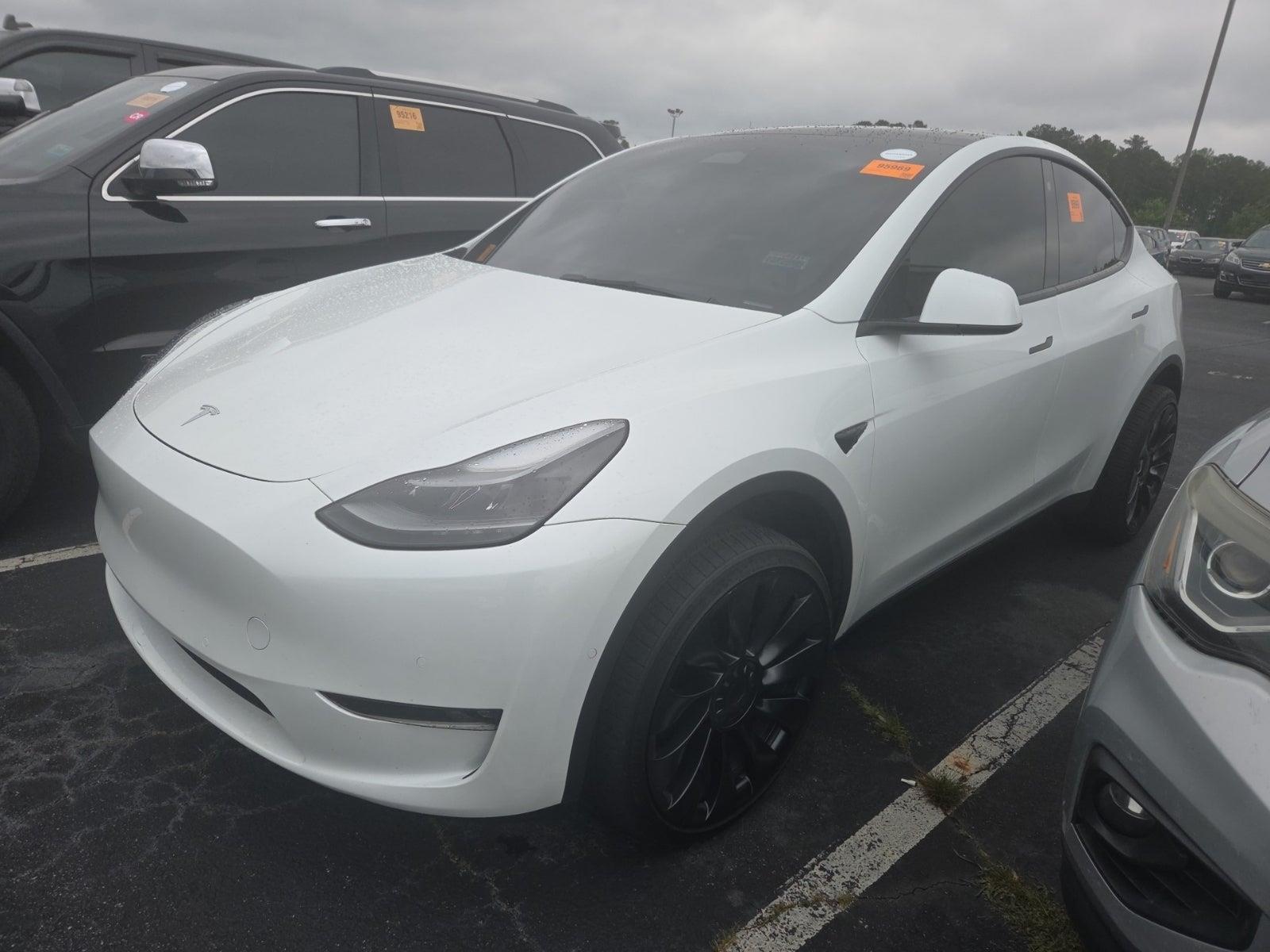 2022 Tesla Model Y Performance Dual Motor All-Wheel Drive's photo