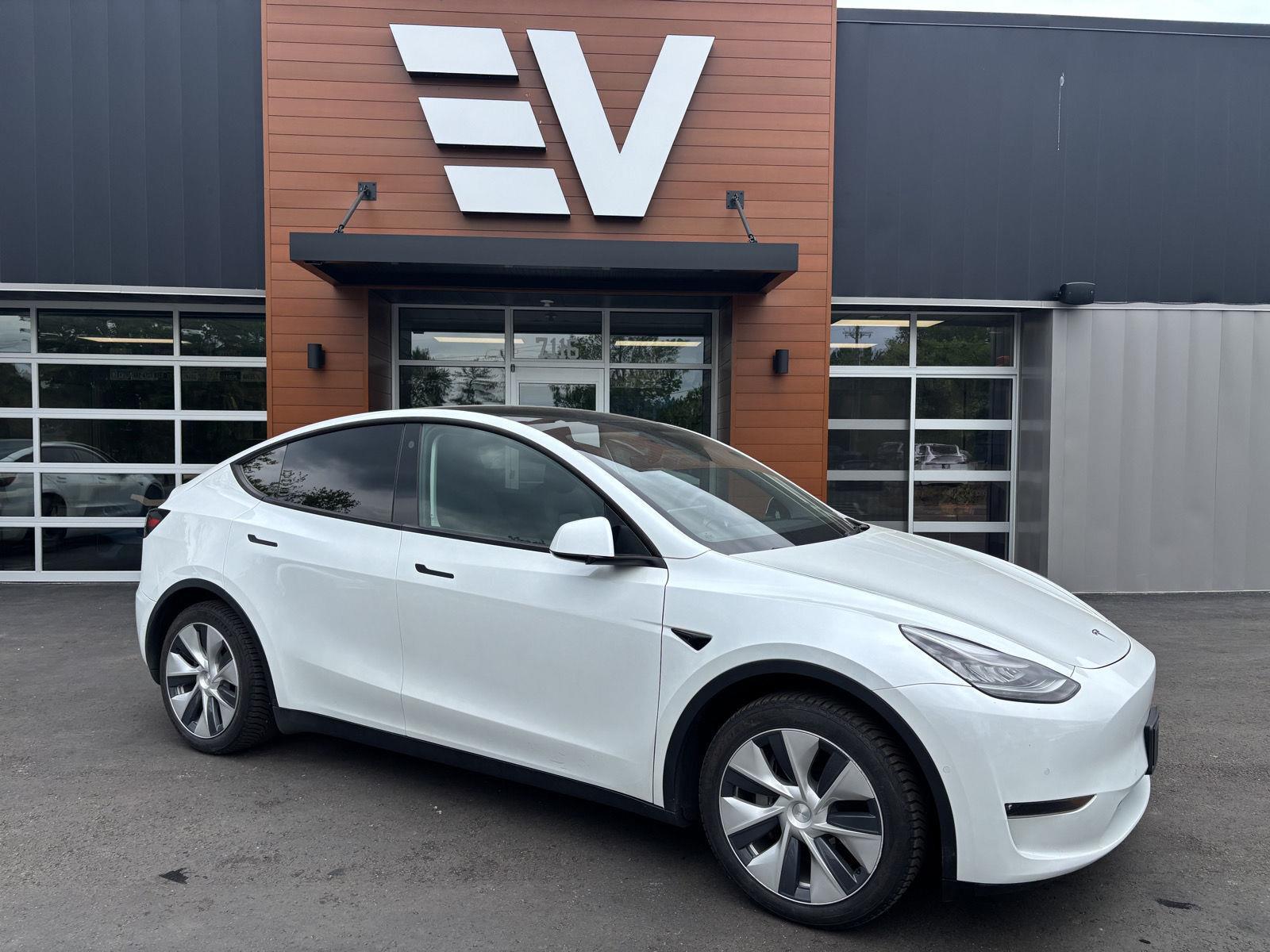 2021 Tesla Model Y Long Range Dual Motor All-Wheel Drive's photo