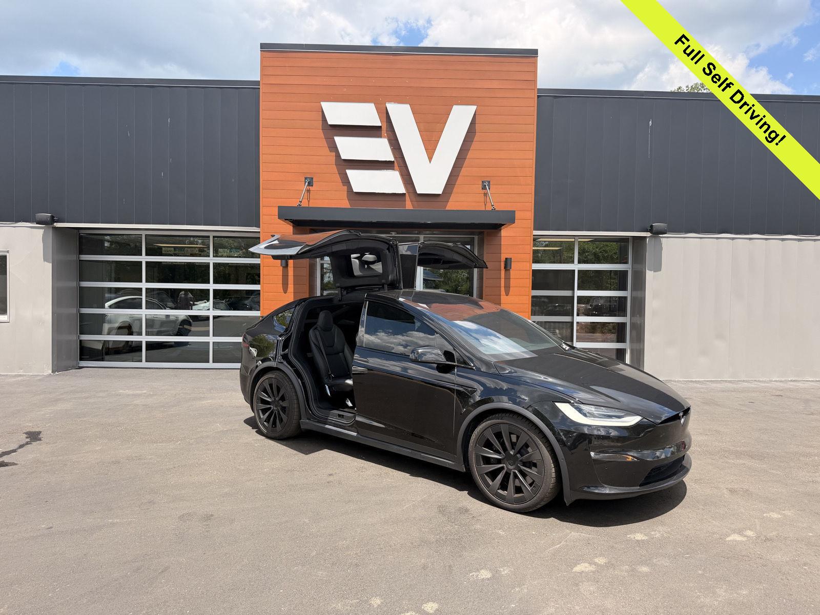 2022 Tesla Model X Long Range's photo