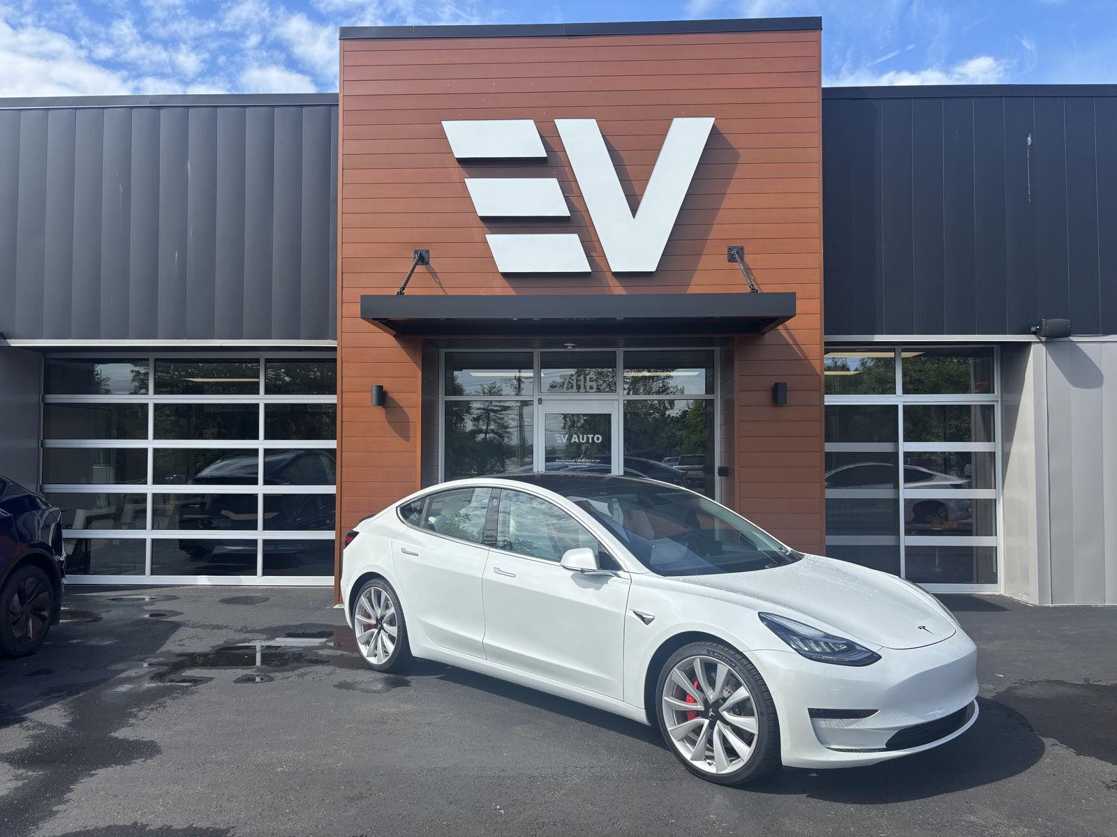 2018 Tesla Model 3 Long Range Dual Motor All-Wheel Drive's photo
