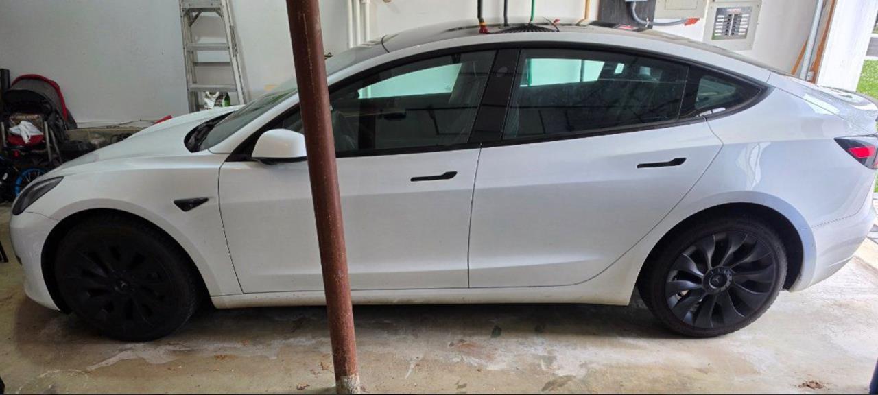 2022 Tesla Model 3 Long Range Dual Motor All-Wheel Drive's photo