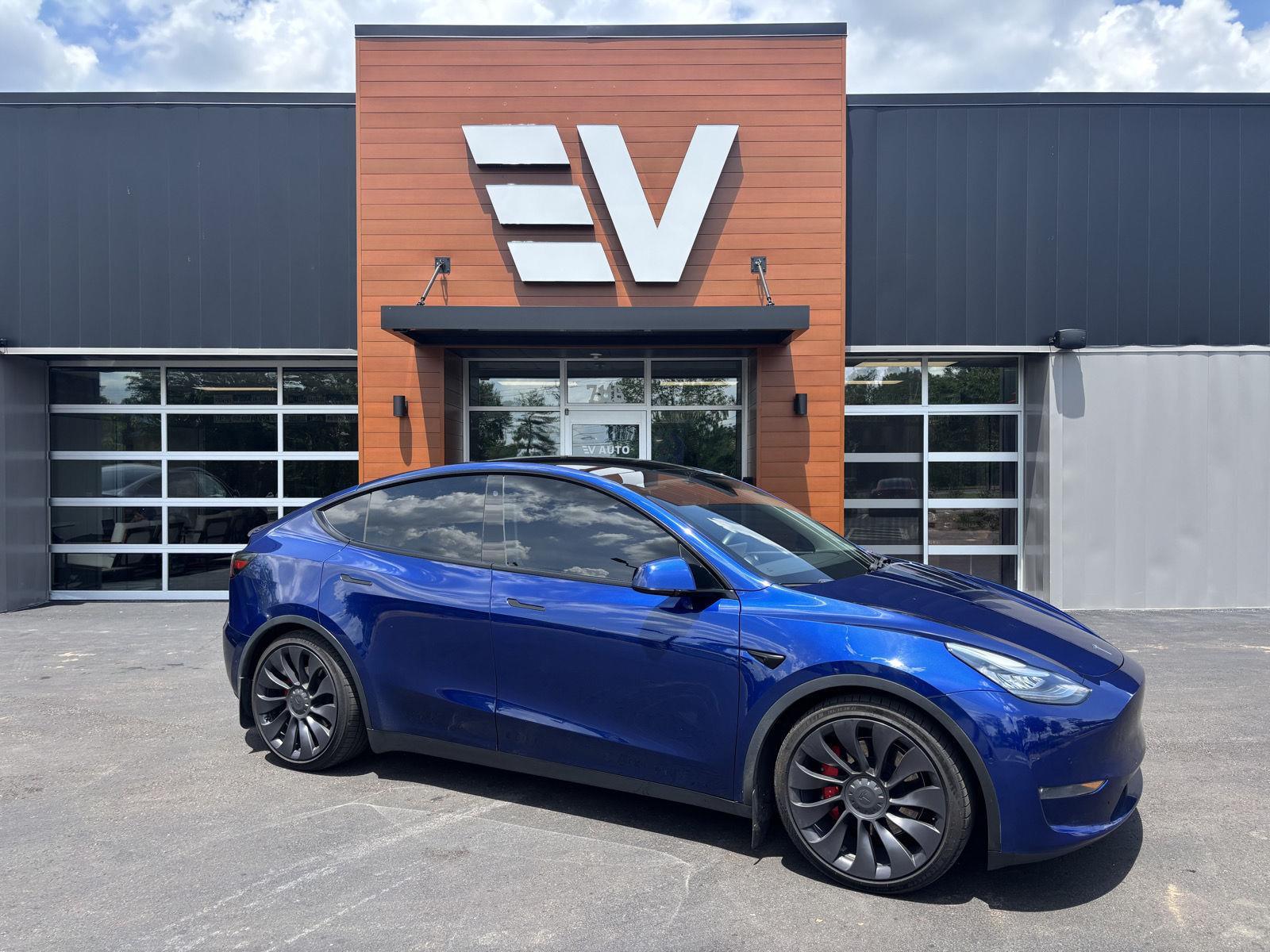 2020 Tesla Model Y Performance Dual Motor All-Wheel Drive's photo