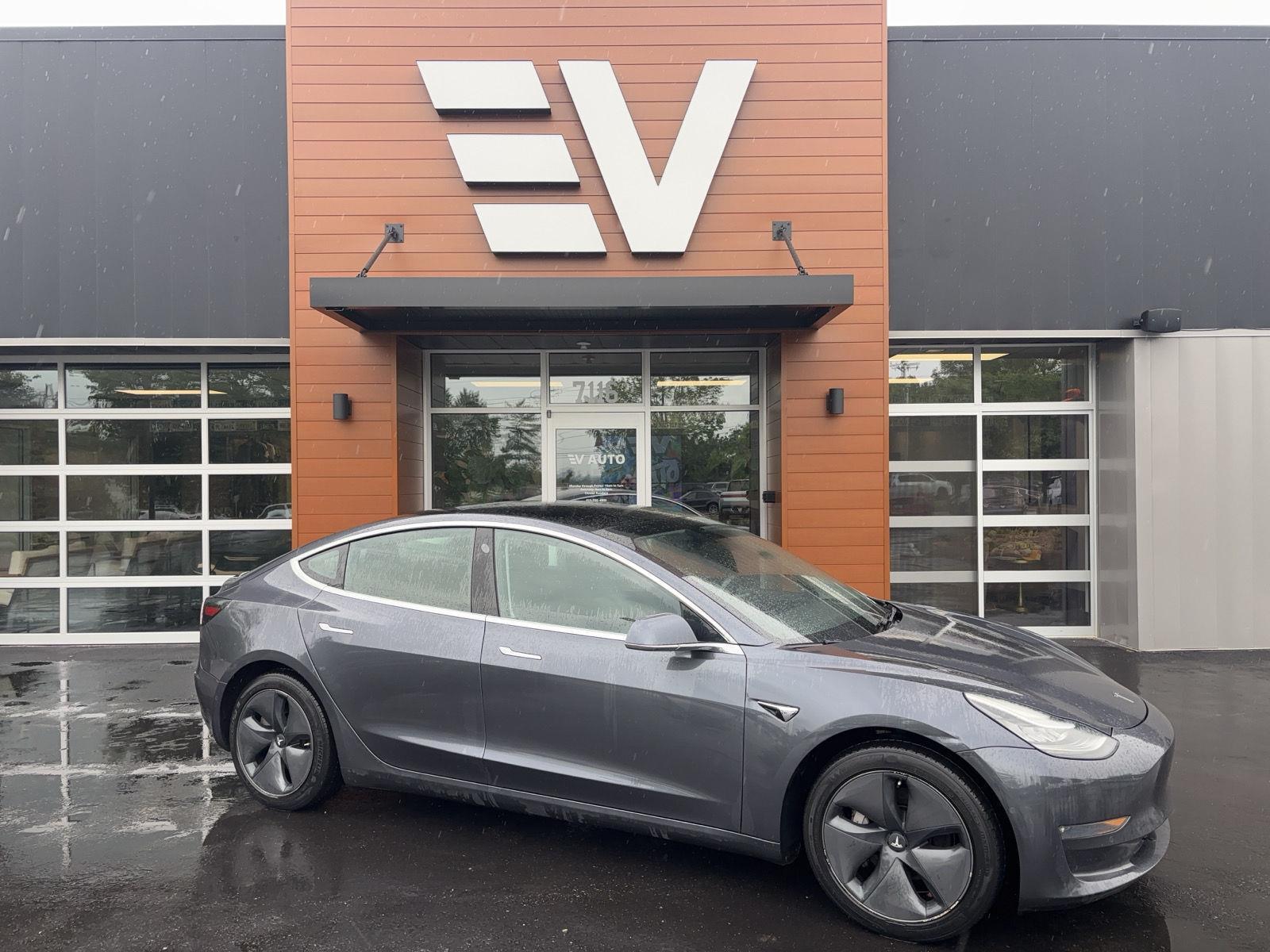 2019 Tesla Model 3's photo