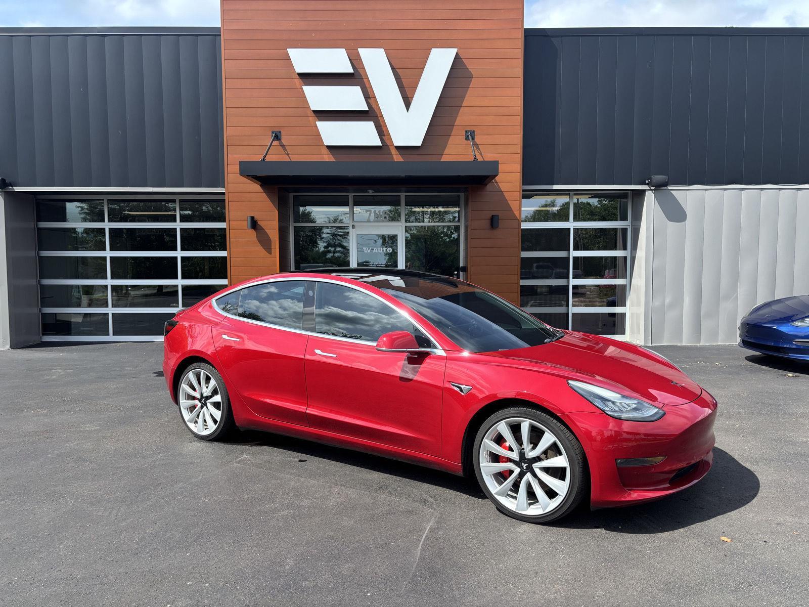 2018 Tesla Model 3 Long Range Dual Motor All-Wheel Drive's photo