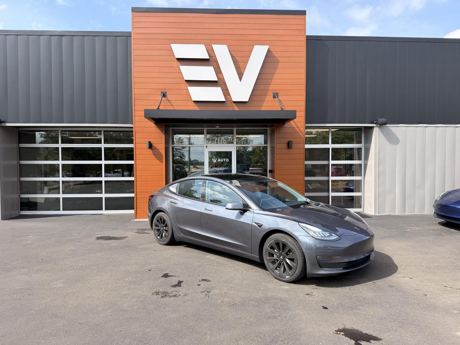 2021 Tesla Model 3 Long Range Dual Motor All-Wheel Drive's photo