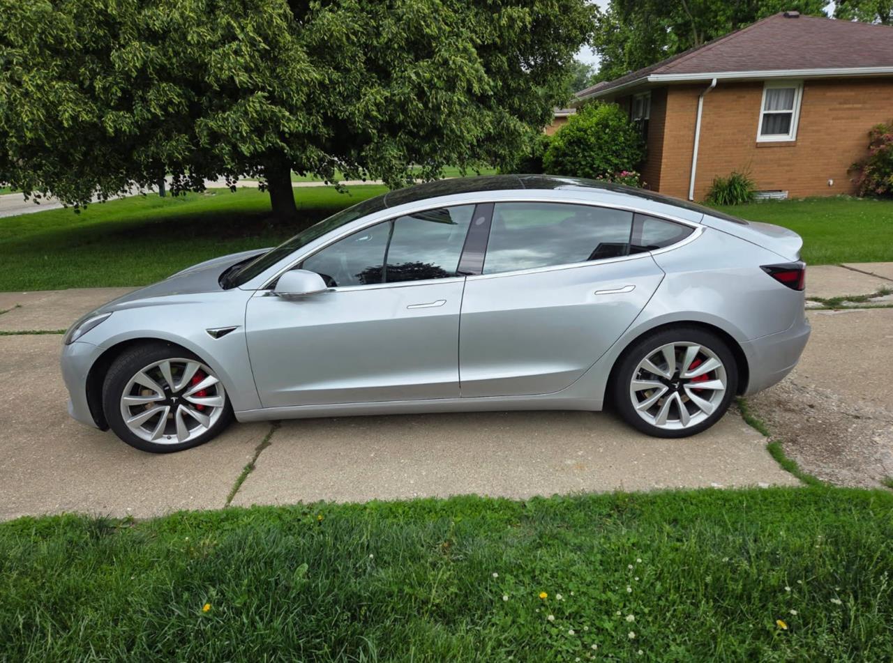 2018 Tesla Model 3 Long Range Dual Motor All-Wheel Drive's photo