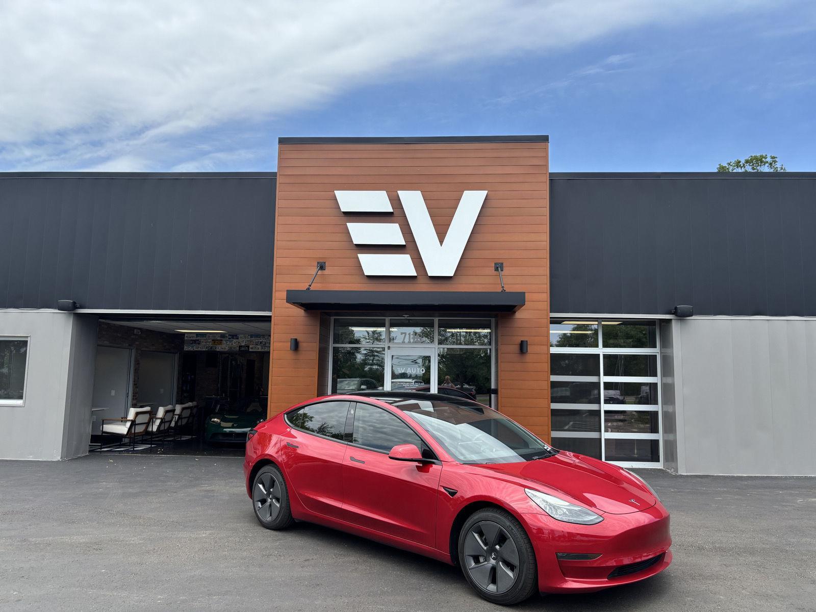 2022 Tesla Model 3 Long Range Dual Motor All-Wheel Drive's photo