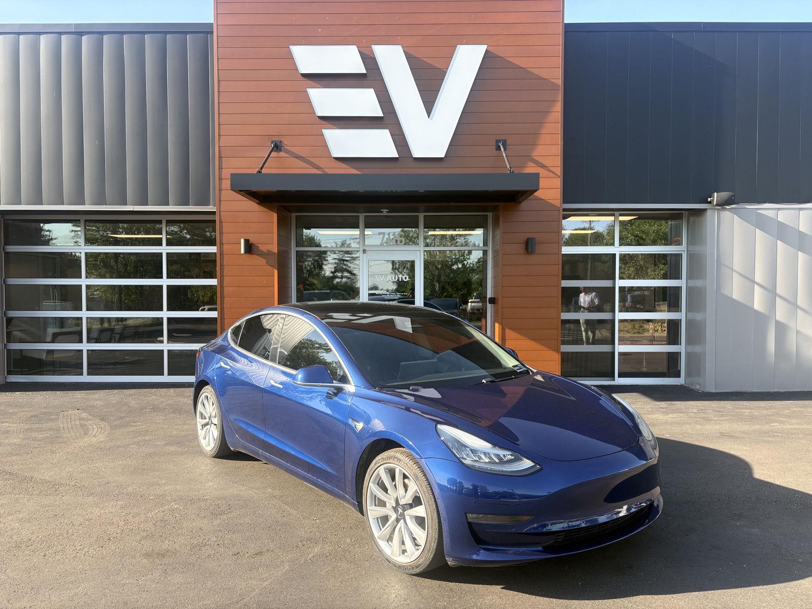 2020 Tesla Model 3 Long Range Dual Motor All-Wheel Drive's photo