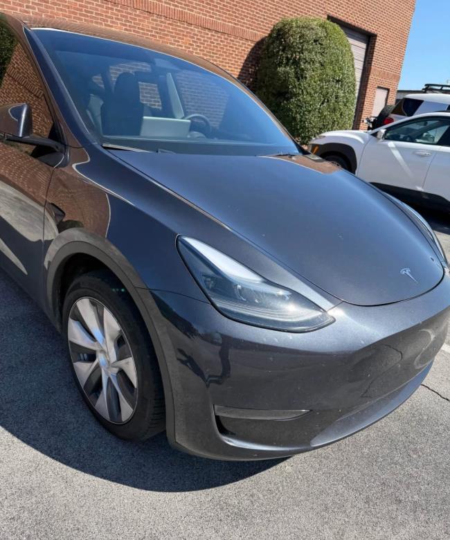 2024 Tesla Model Y Long Range Dual Motor All-Wheel Drive's photo