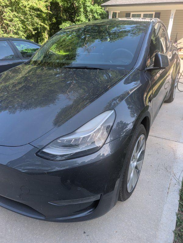 2021 Tesla Model Y Long Range Dual Motor All-Wheel Drive's photo