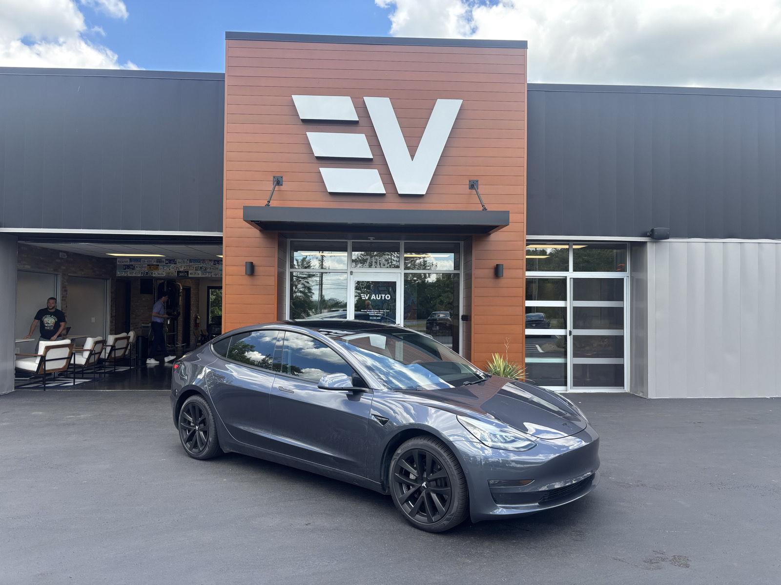 2020 Tesla Model 3 Long Range Dual Motor All-Wheel Drive's photo