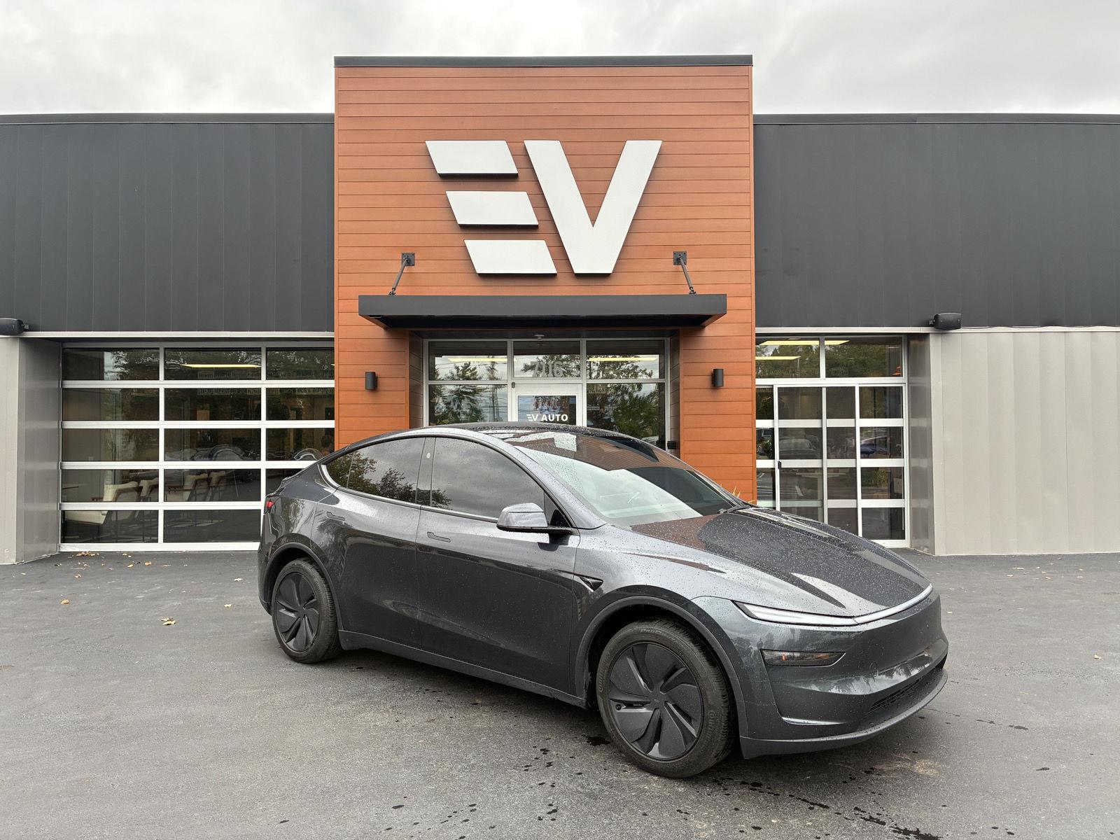 2026 Tesla Model Y Premium