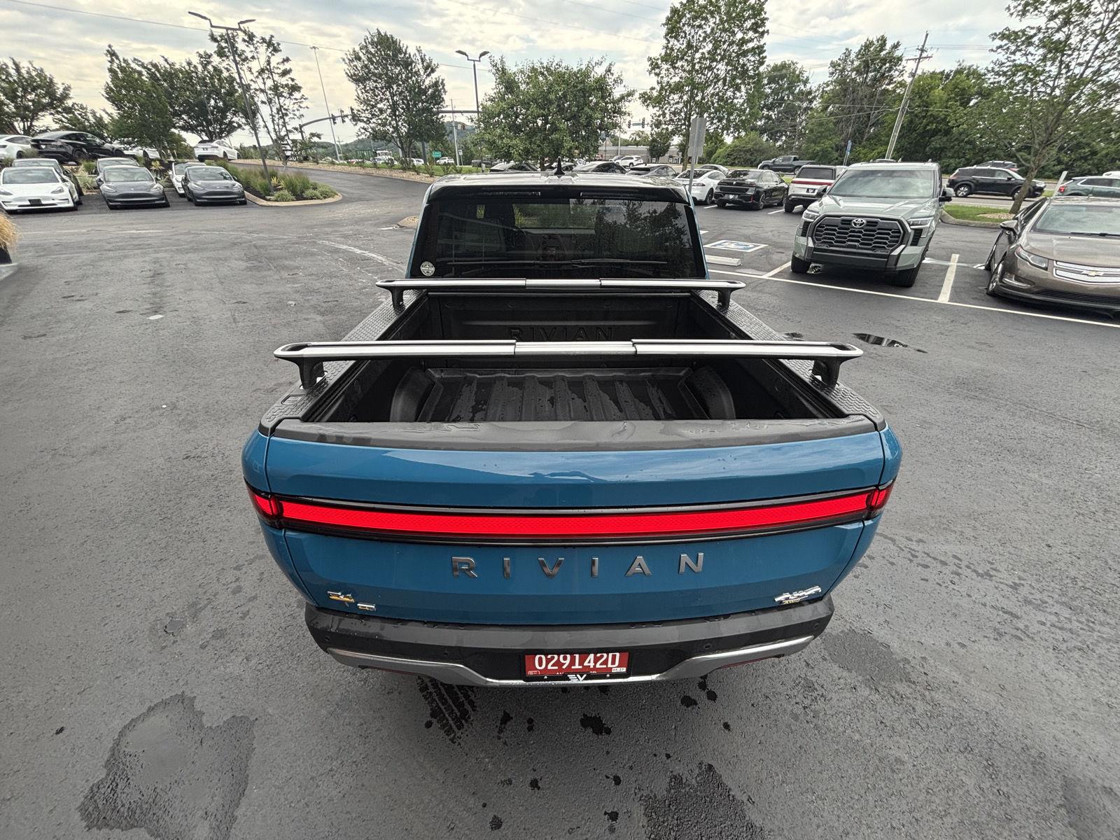 2022 Rivian R1T Adventure - Photo 9