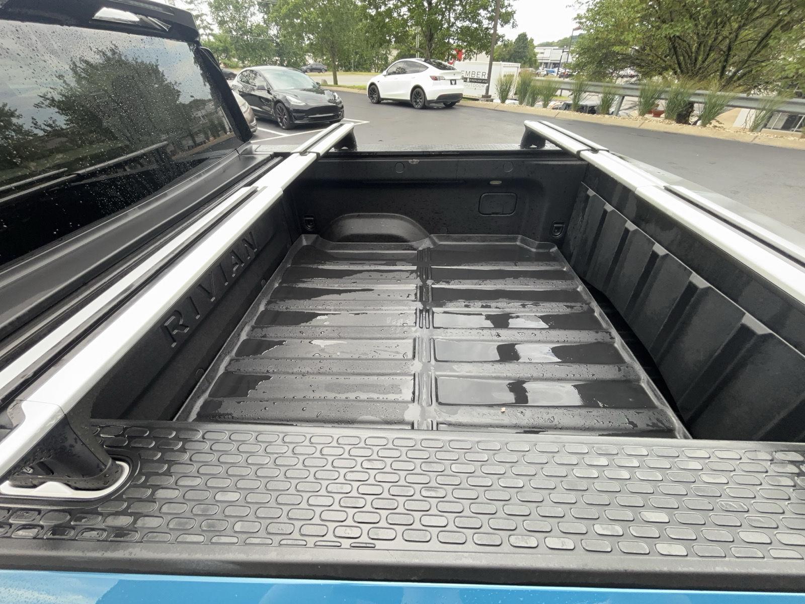 2022 Rivian R1T Adventure - Photo 10