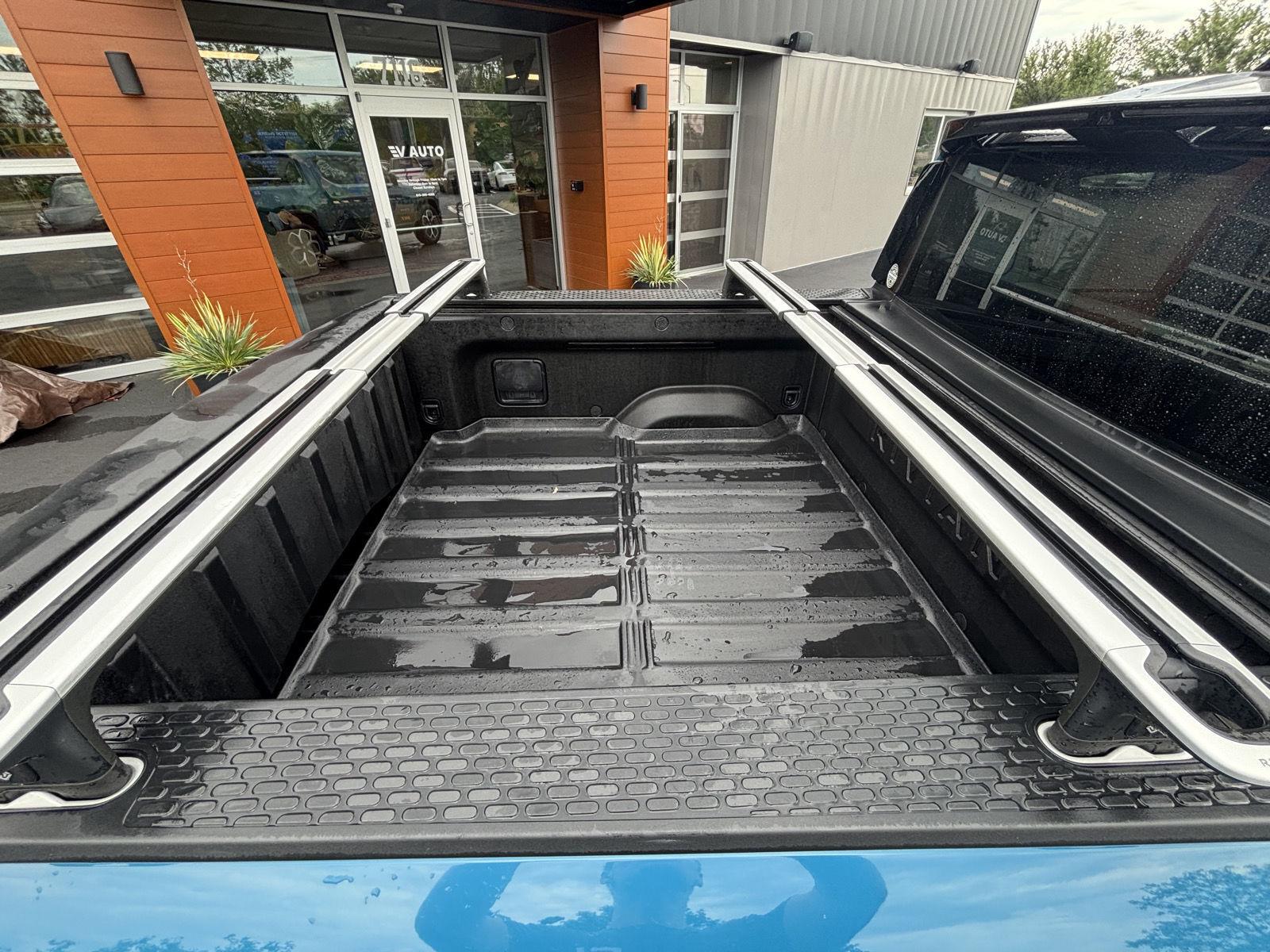 2022 Rivian R1T Adventure - Photo 11