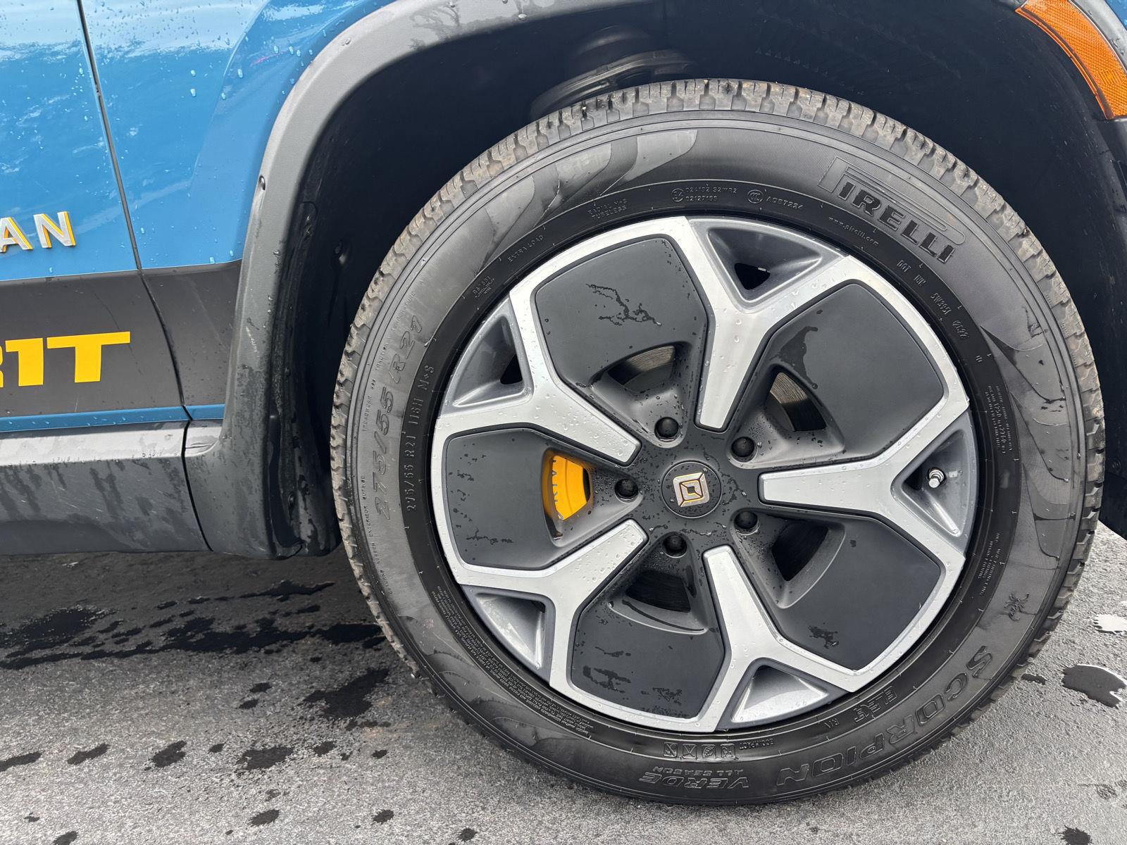 2022 Rivian R1T Adventure - Photo 13