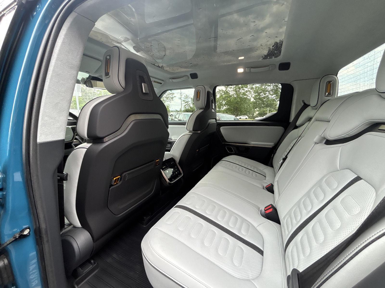 2022 Rivian R1T Adventure - Photo 25