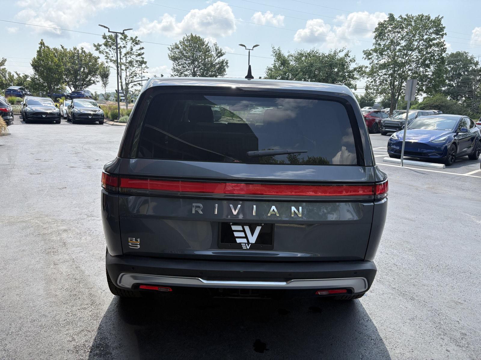 2023 Rivian R1S Adventure - Photo 7